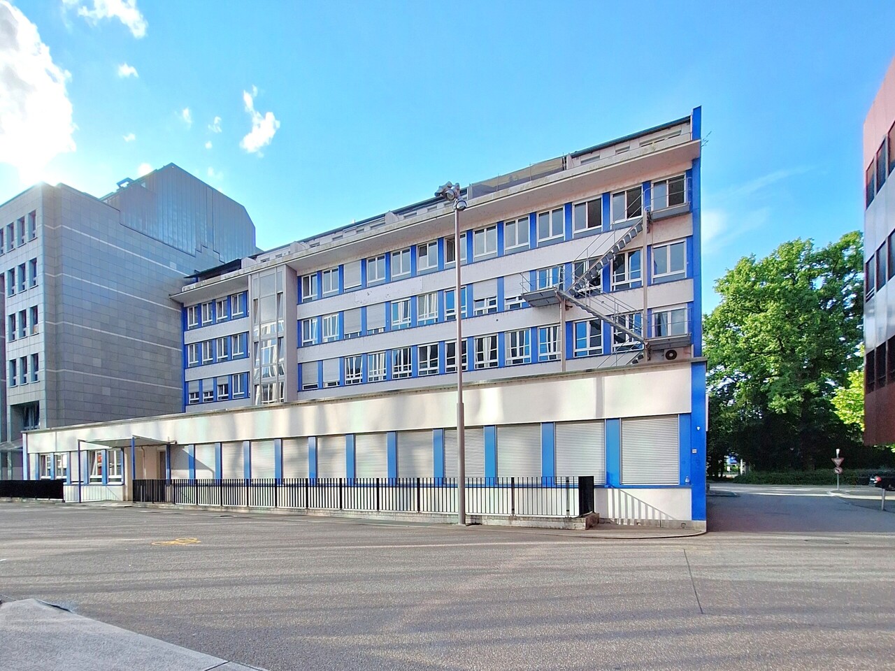 Local de stockage de 140m²
