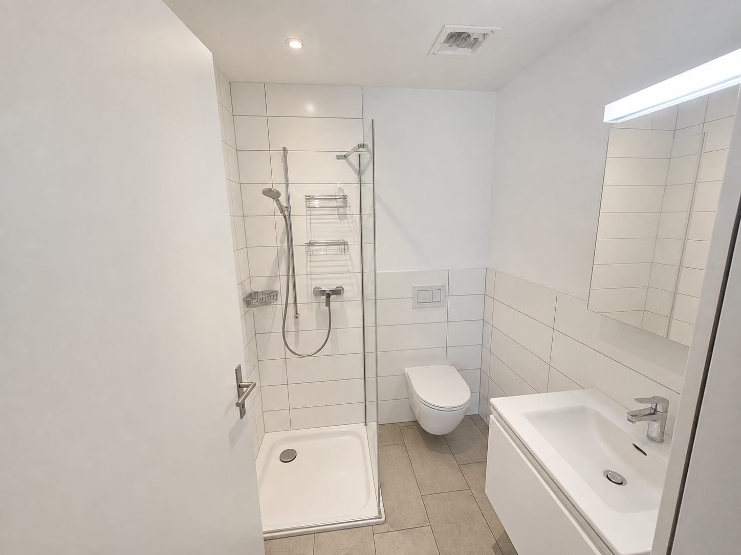 1 room apartment, Foto 2 von 4