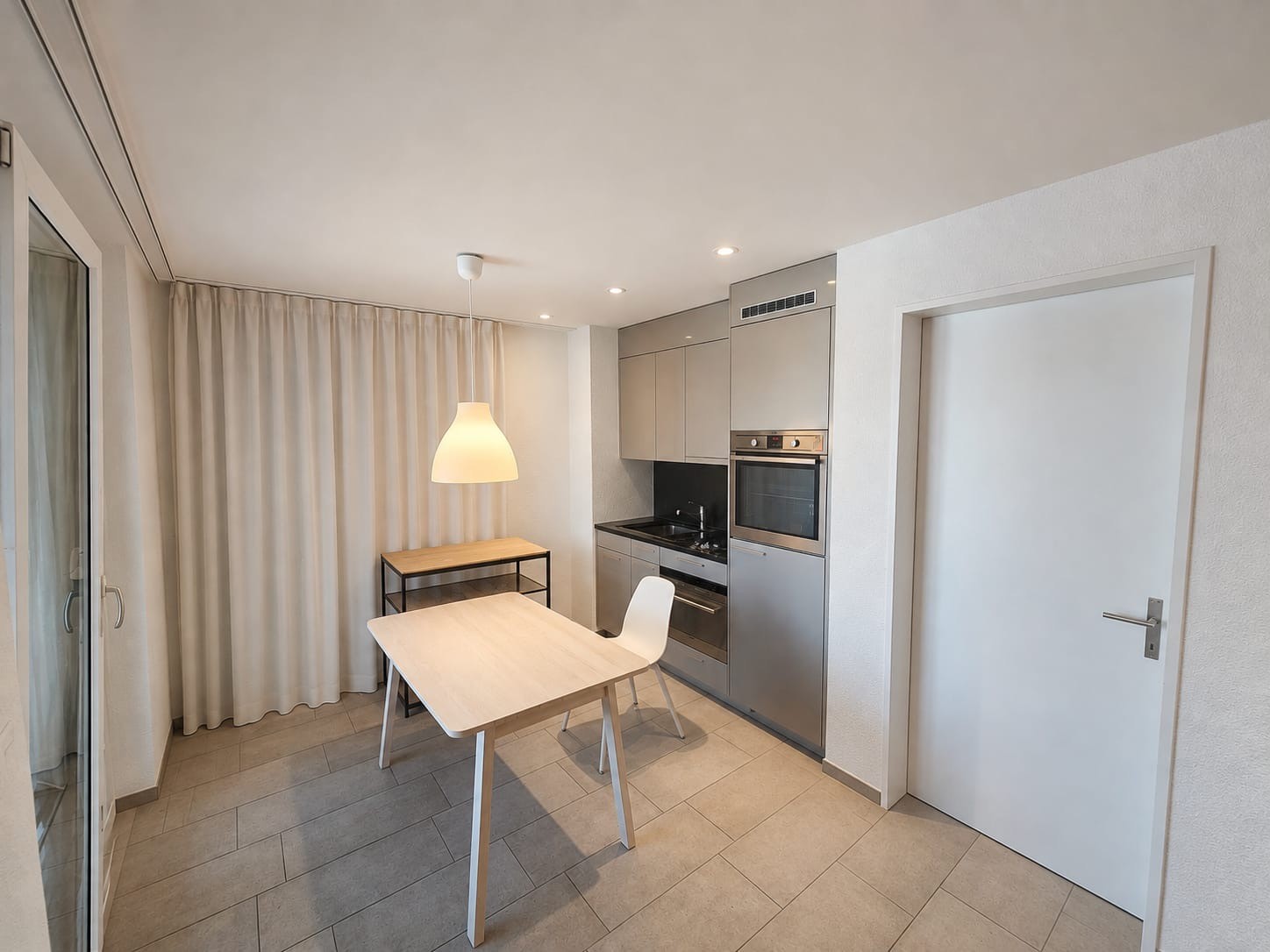 1 room apartment, Foto 4 von 4