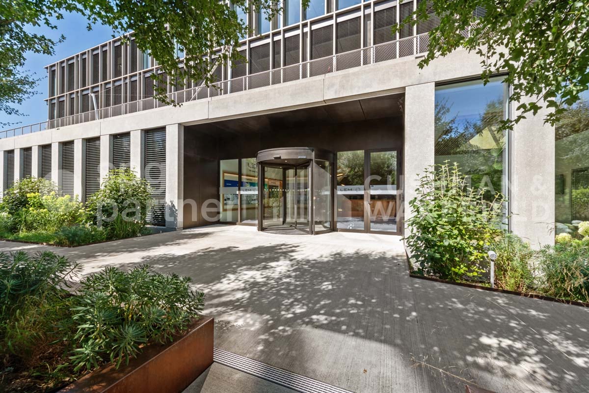 1200m² Büro, Foto 1 von 10