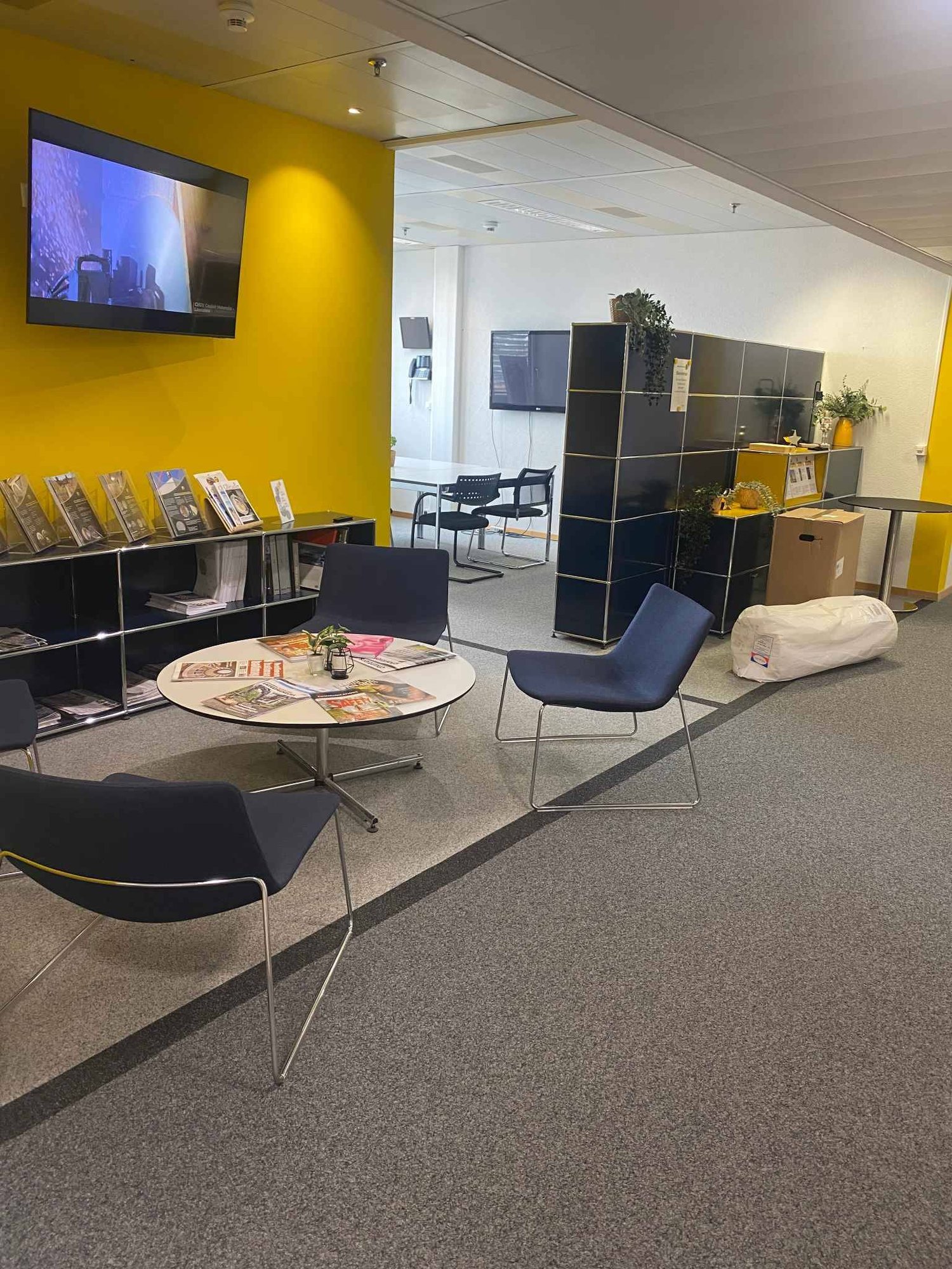 1016m² office, Foto 1 von 7