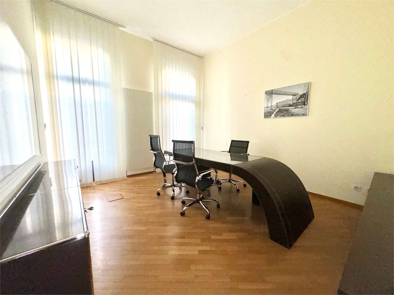 Office, photo 3 of 6