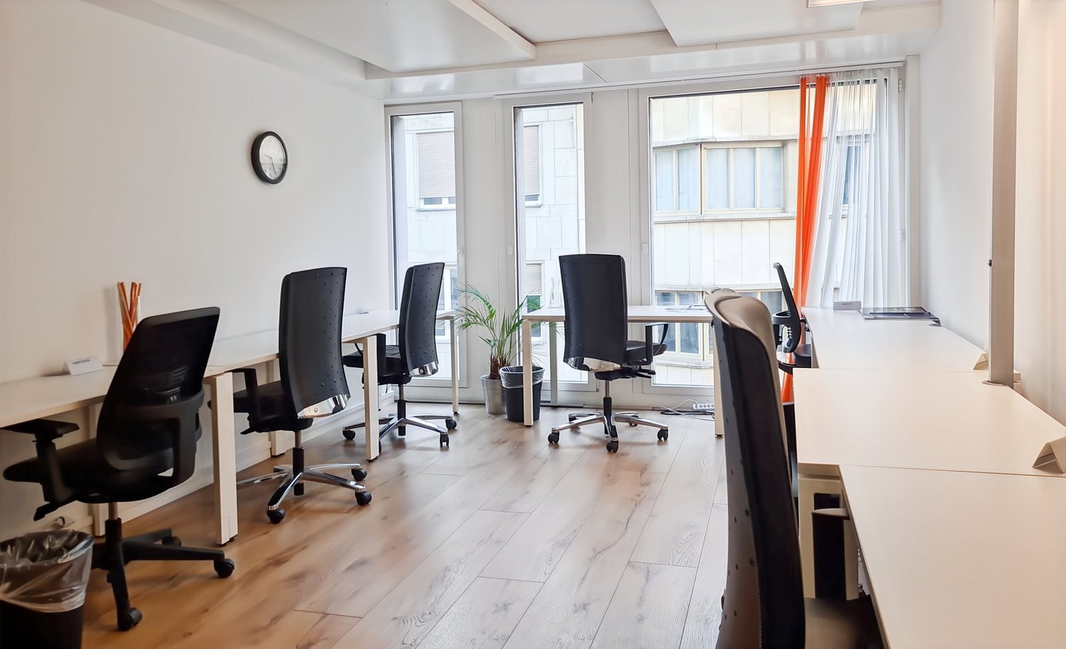 Office, Foto 4 von 8