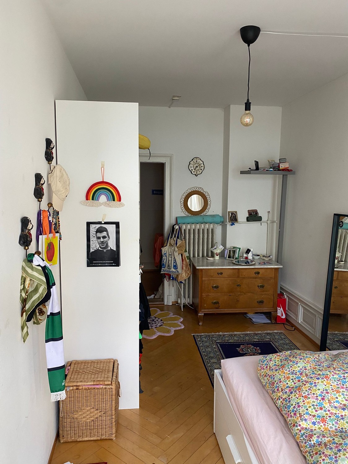 Chambre dans un appartement partagé