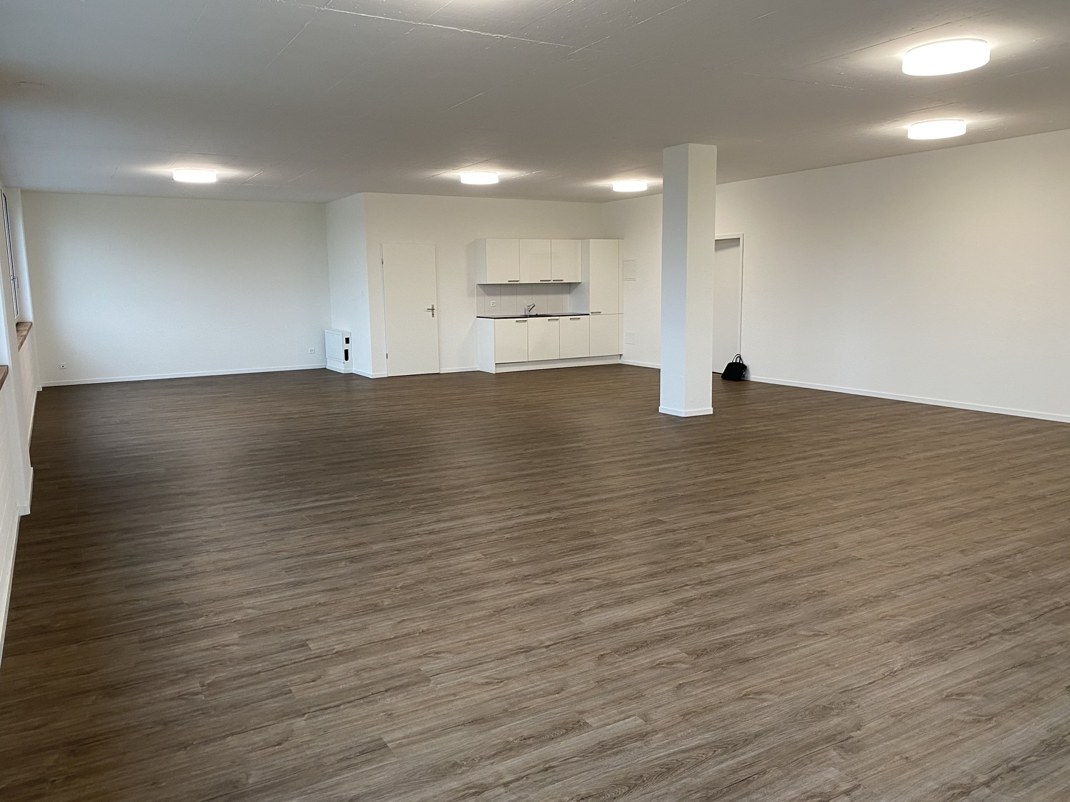114m² commercial