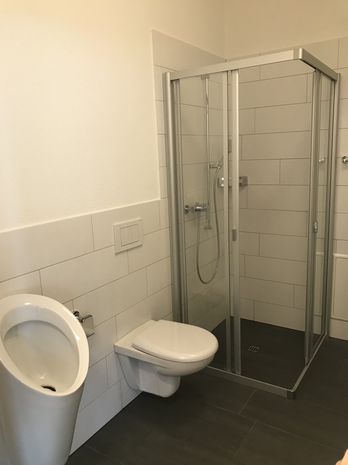 114m² commercial