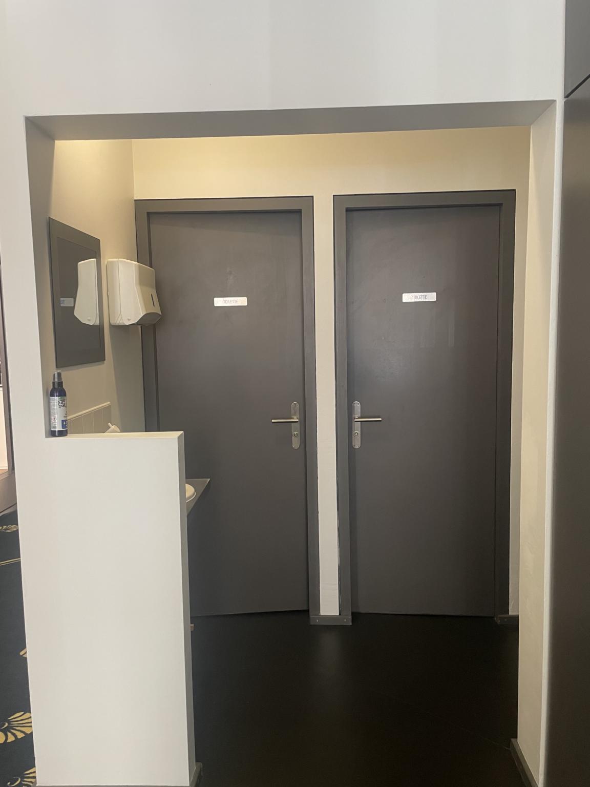 95m² negozio, foto 9 di 9