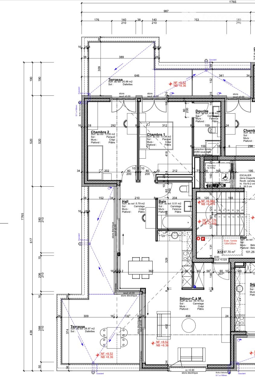 3 ½ Zimmer Wohnung
Zu vermieten: 3.5-Zimmer-Attikawohnung mit Terrassen und atemberaubender Aussicht auf die Schlösser.
In einem modernen Komplex gelegen, ruhige Lage, oberhalb des alten Friedhofs von Sion, wenige Minuten von der Altstadt entfernt.
Bestehend aus Wohnzimmer und Essbereich mit offe