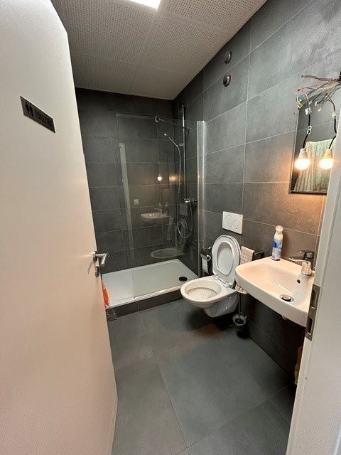 118m² Büro, Foto 3 von 6