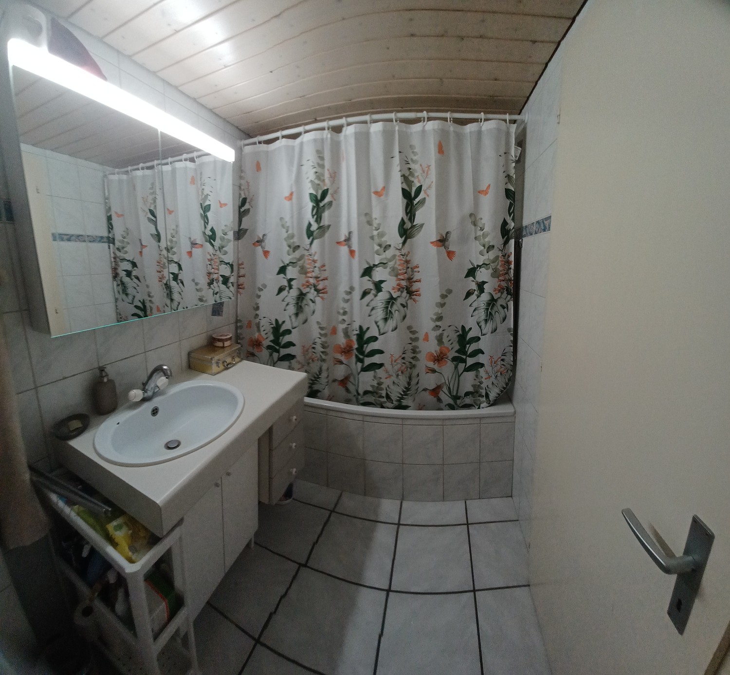 1 room studio, photo 7 of 8
