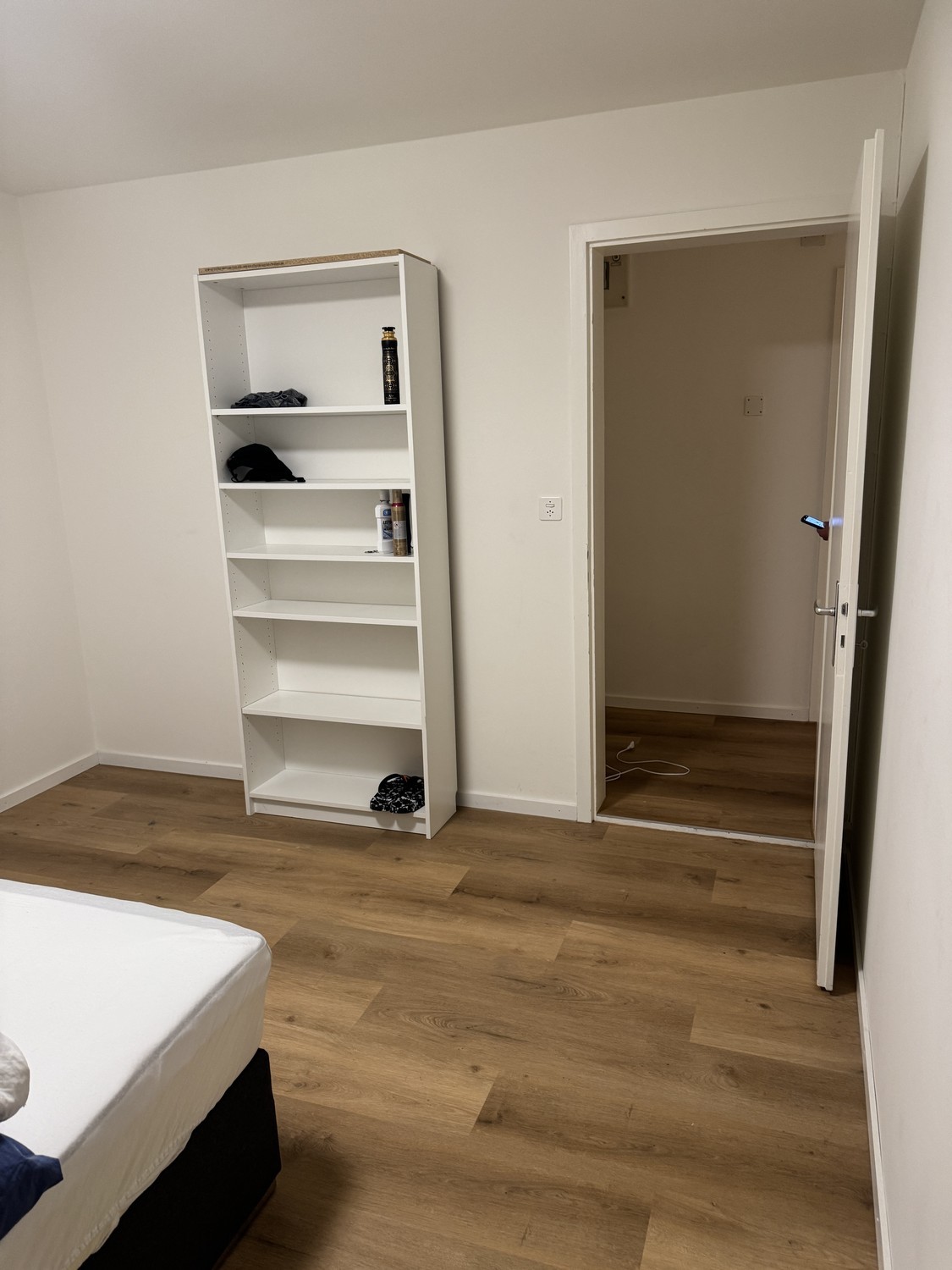 Room in a shared flat, Foto 3 von 6