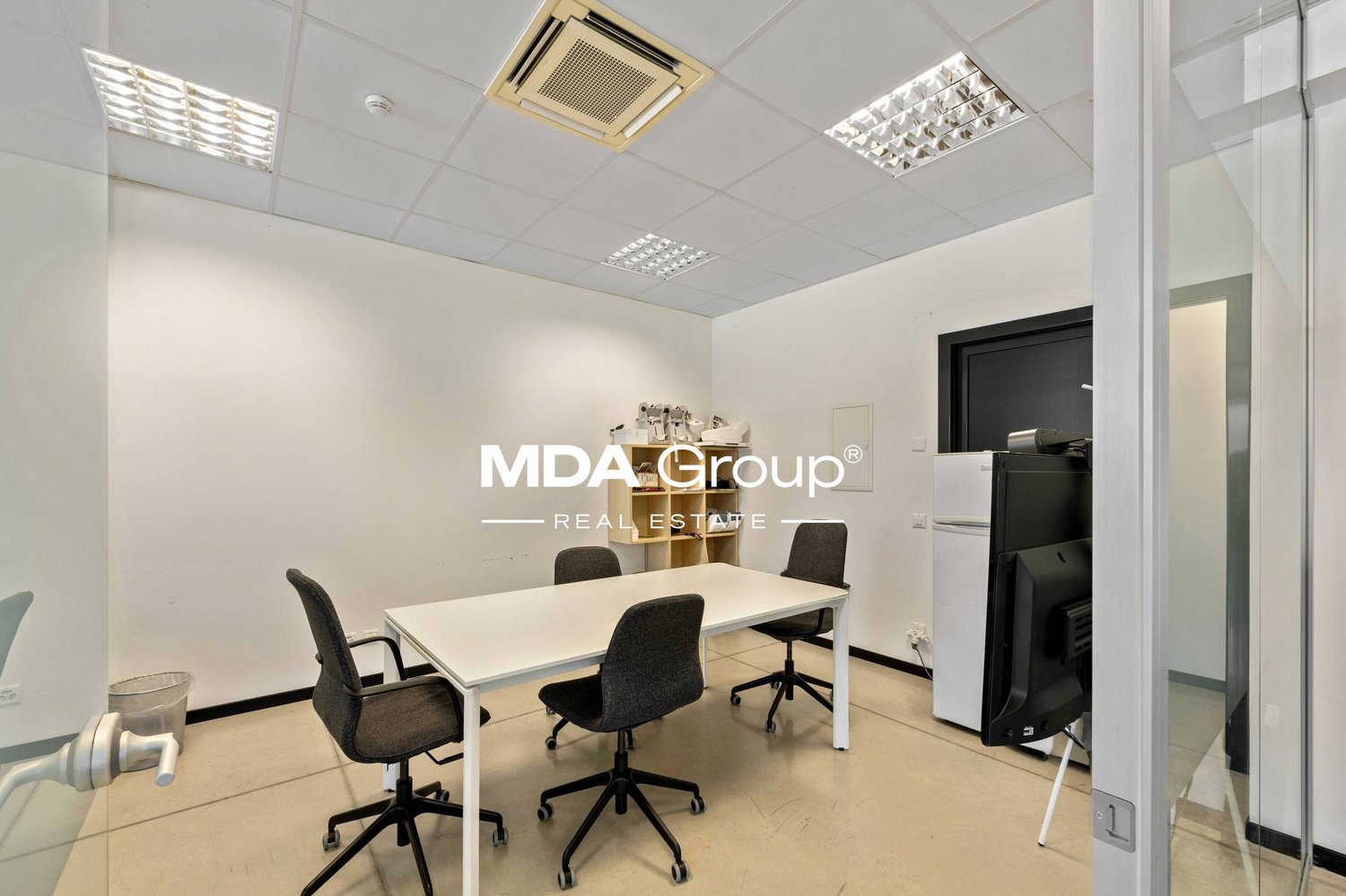 1450m² Büro