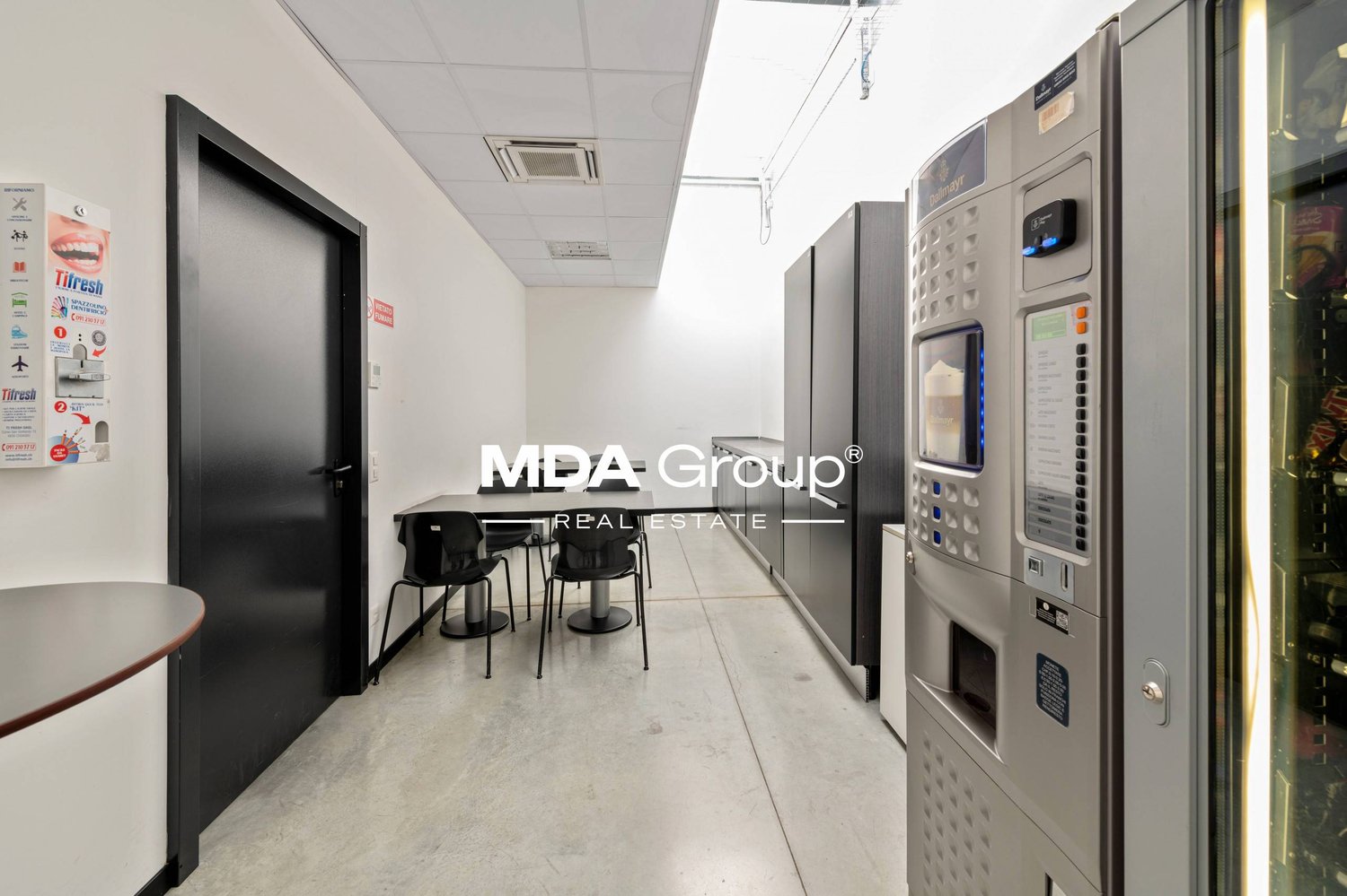 1450m² Büro