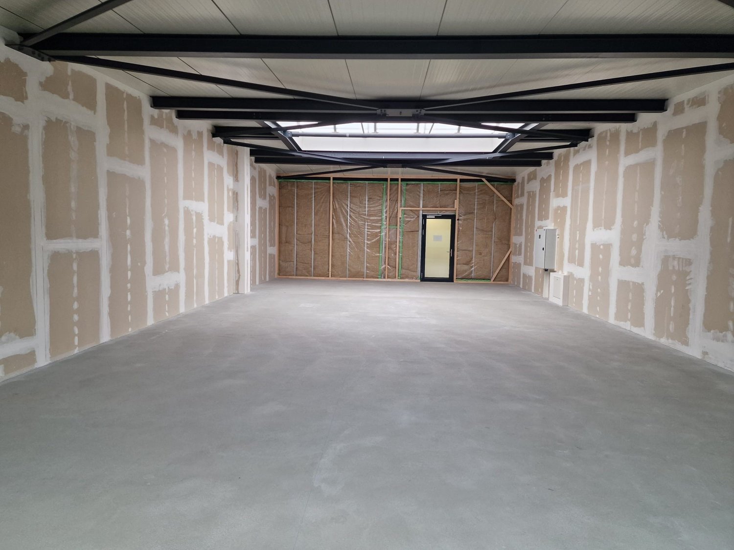 Objet industriel de 153m², photo 3 sur 3