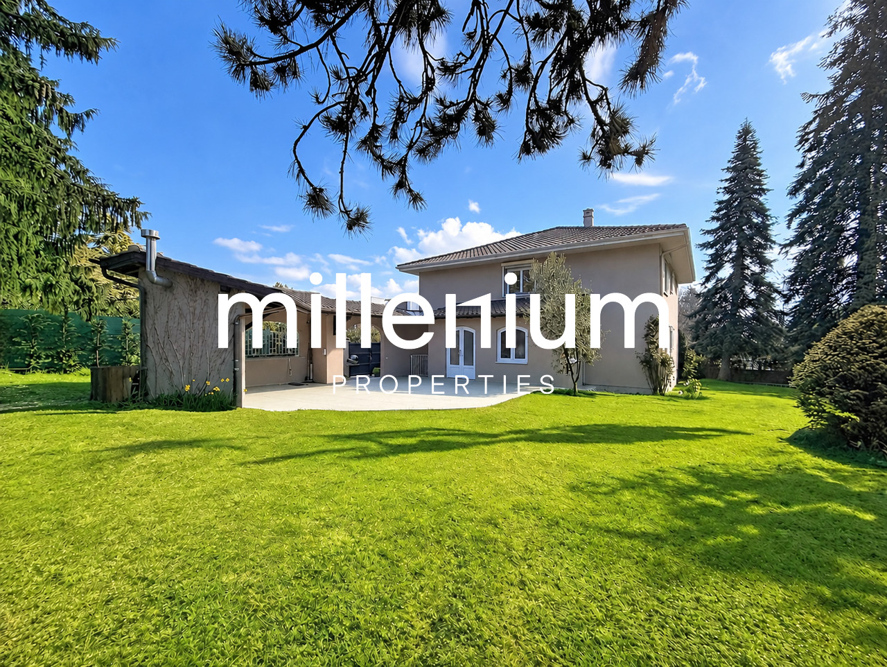8-Zimmer-Einfamilienhaus