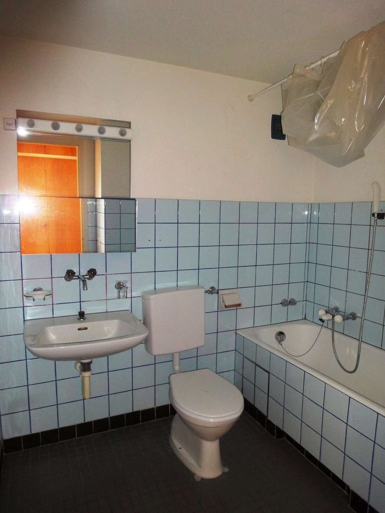 1 room single room