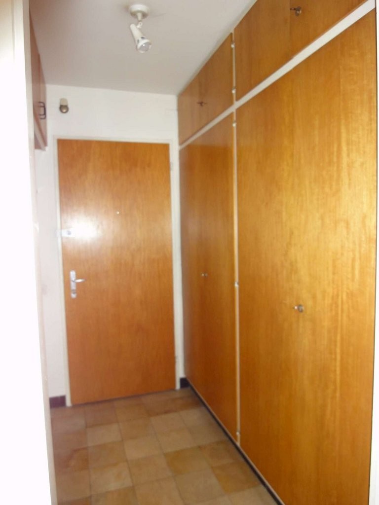 1 room single room