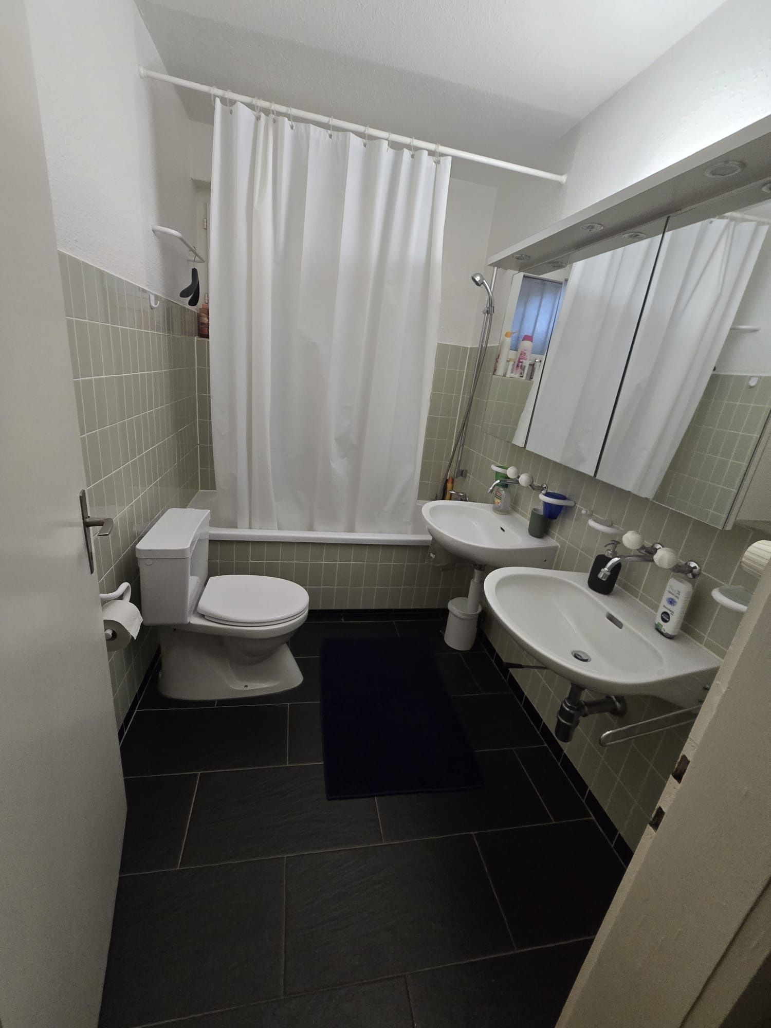 2 Zimmer Einzelzimmer