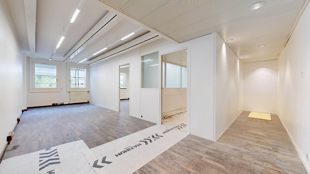162m² office