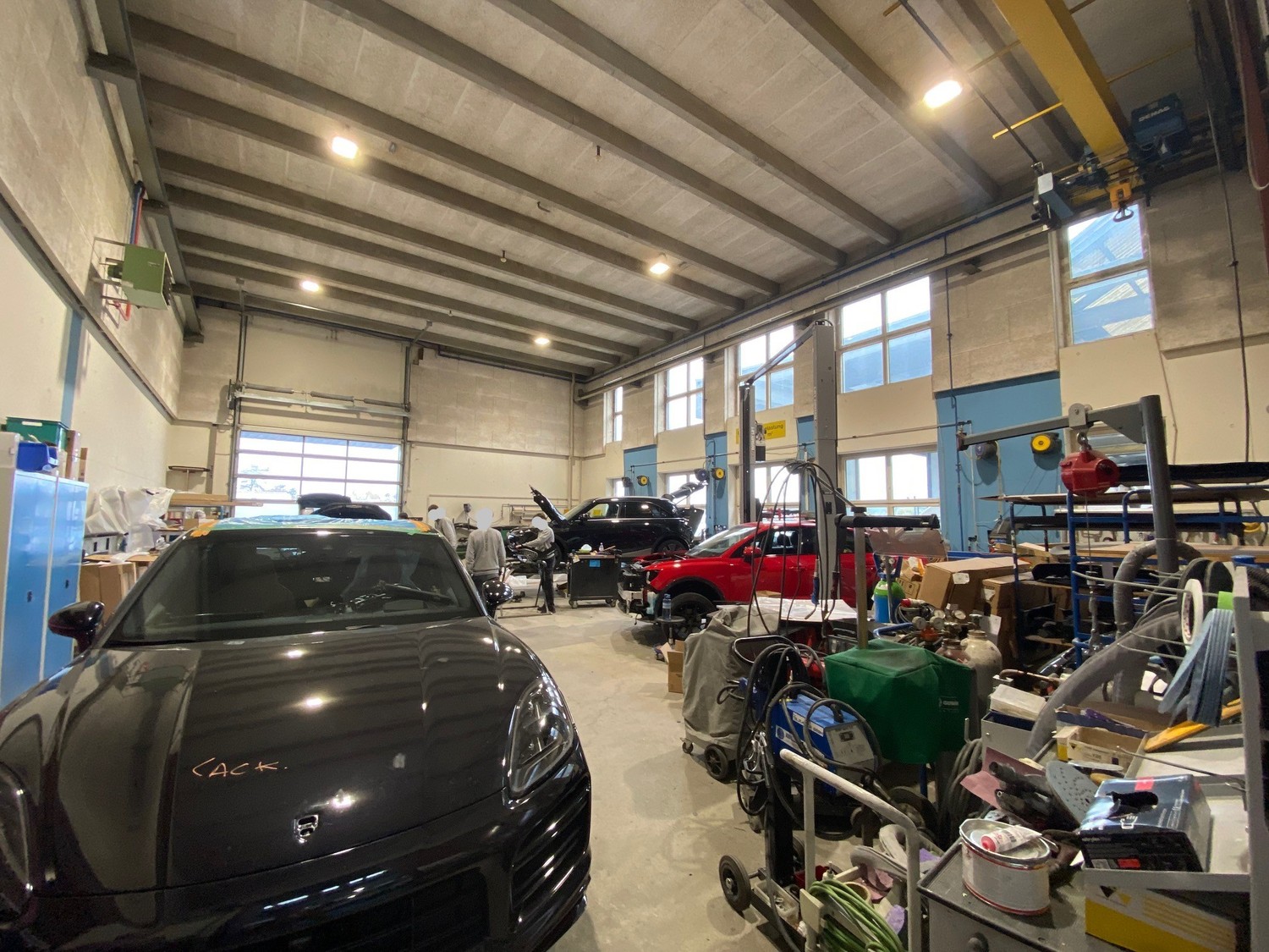 930-1420m² commercial