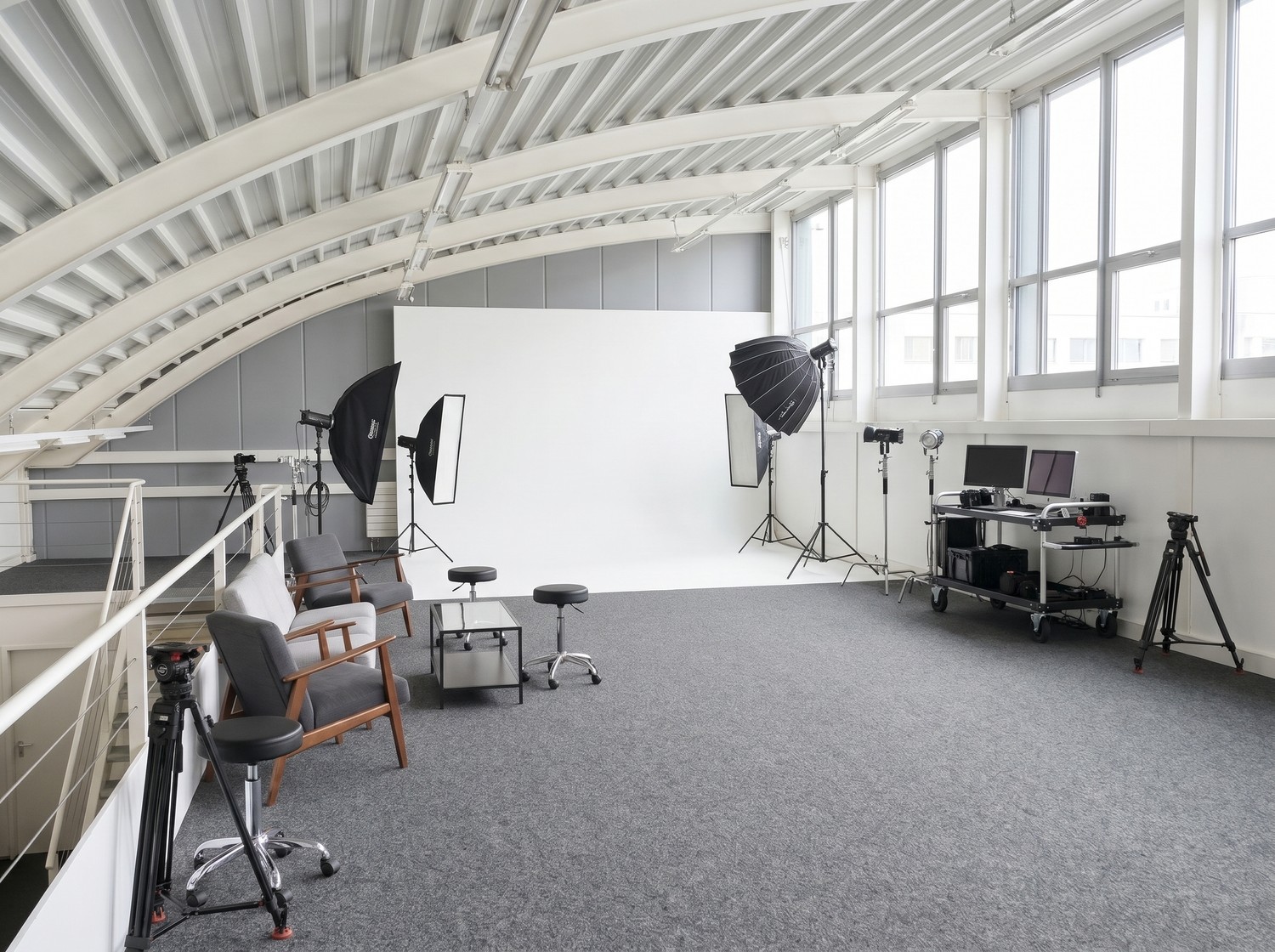 188m² Büro, Foto 1 von 10