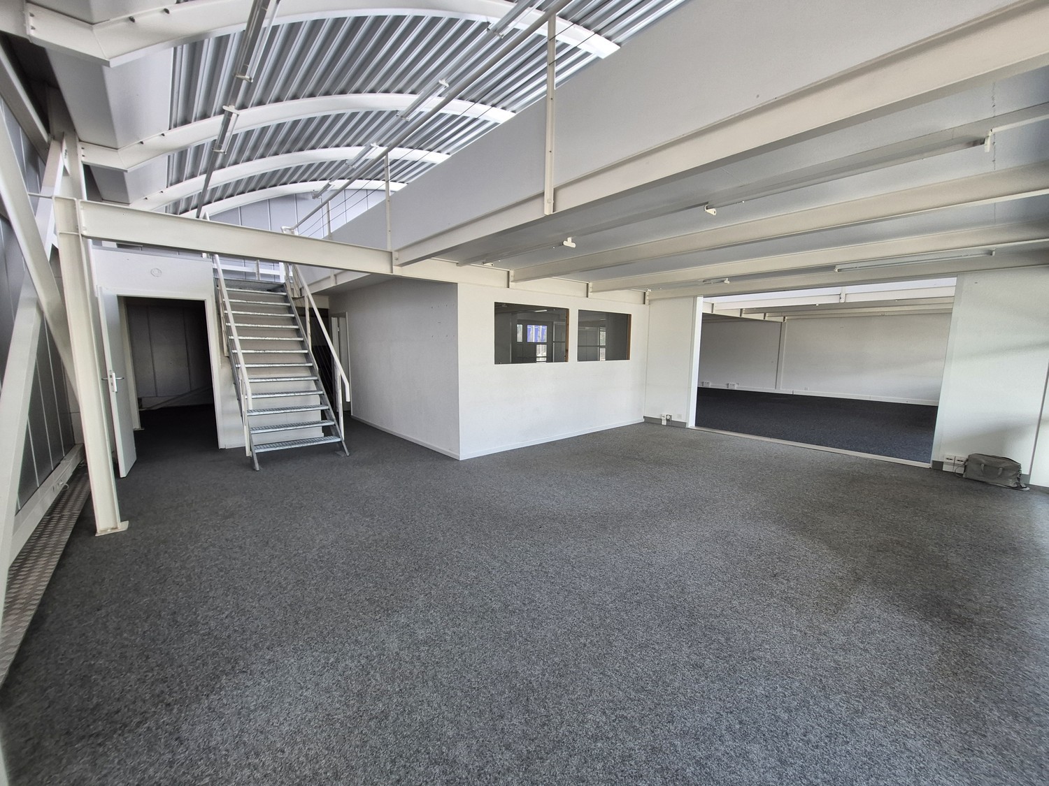 188m² Büro, Foto 9 von 10