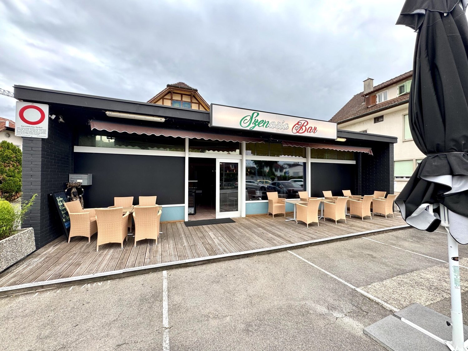 167m² bar