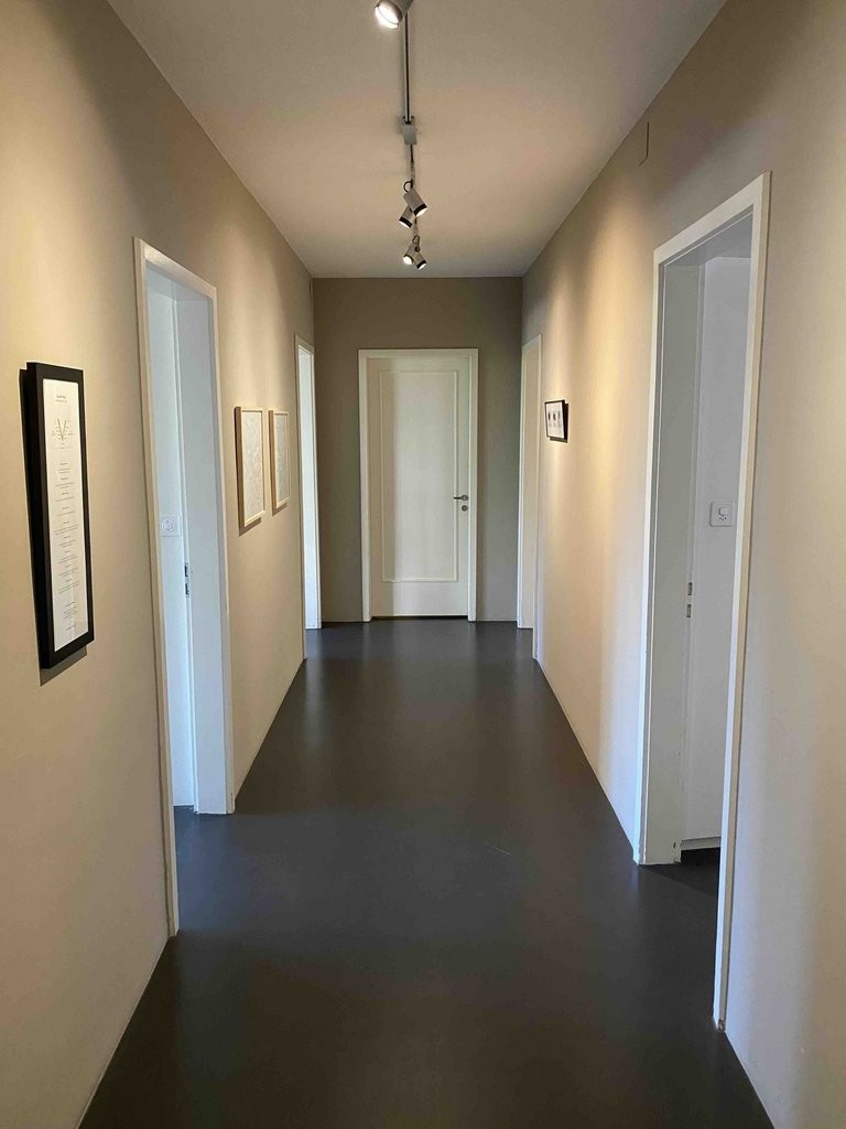 160m² office