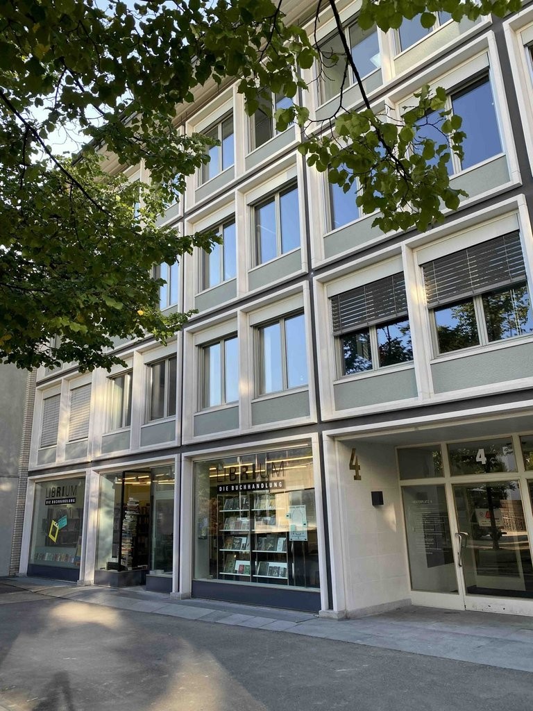 160m² office