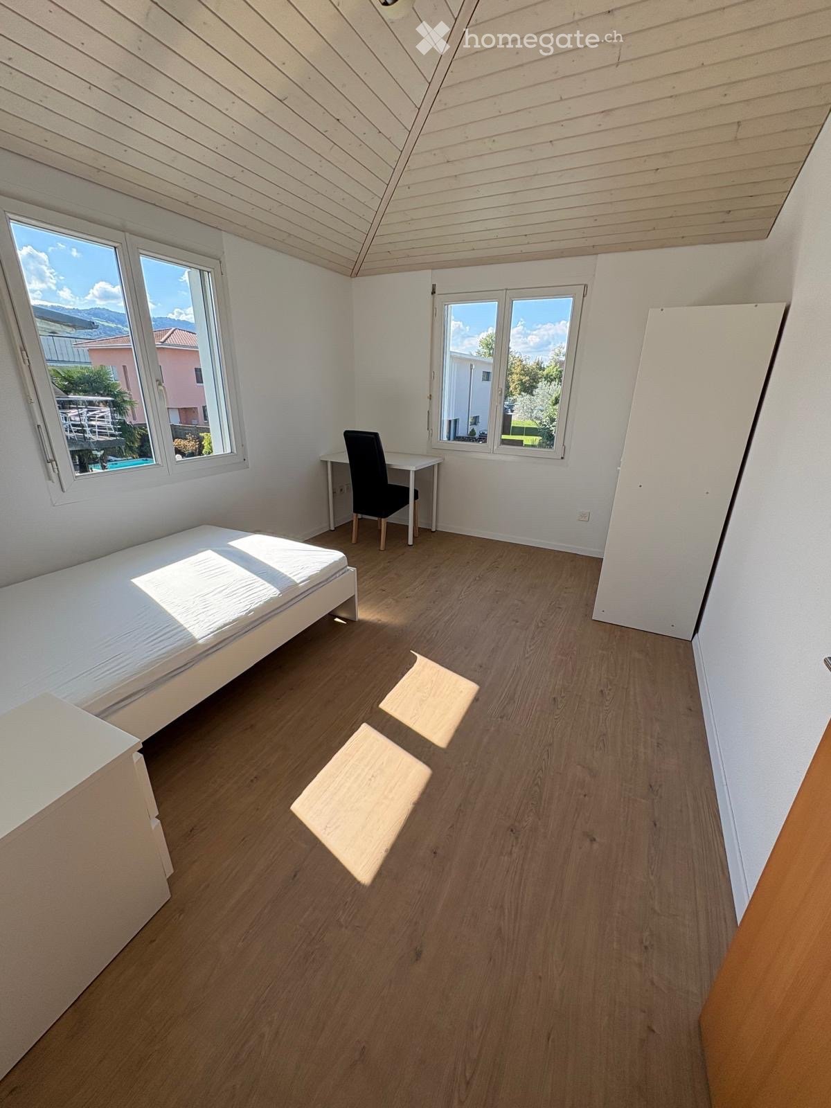 1 room single room, Foto 1 von 4