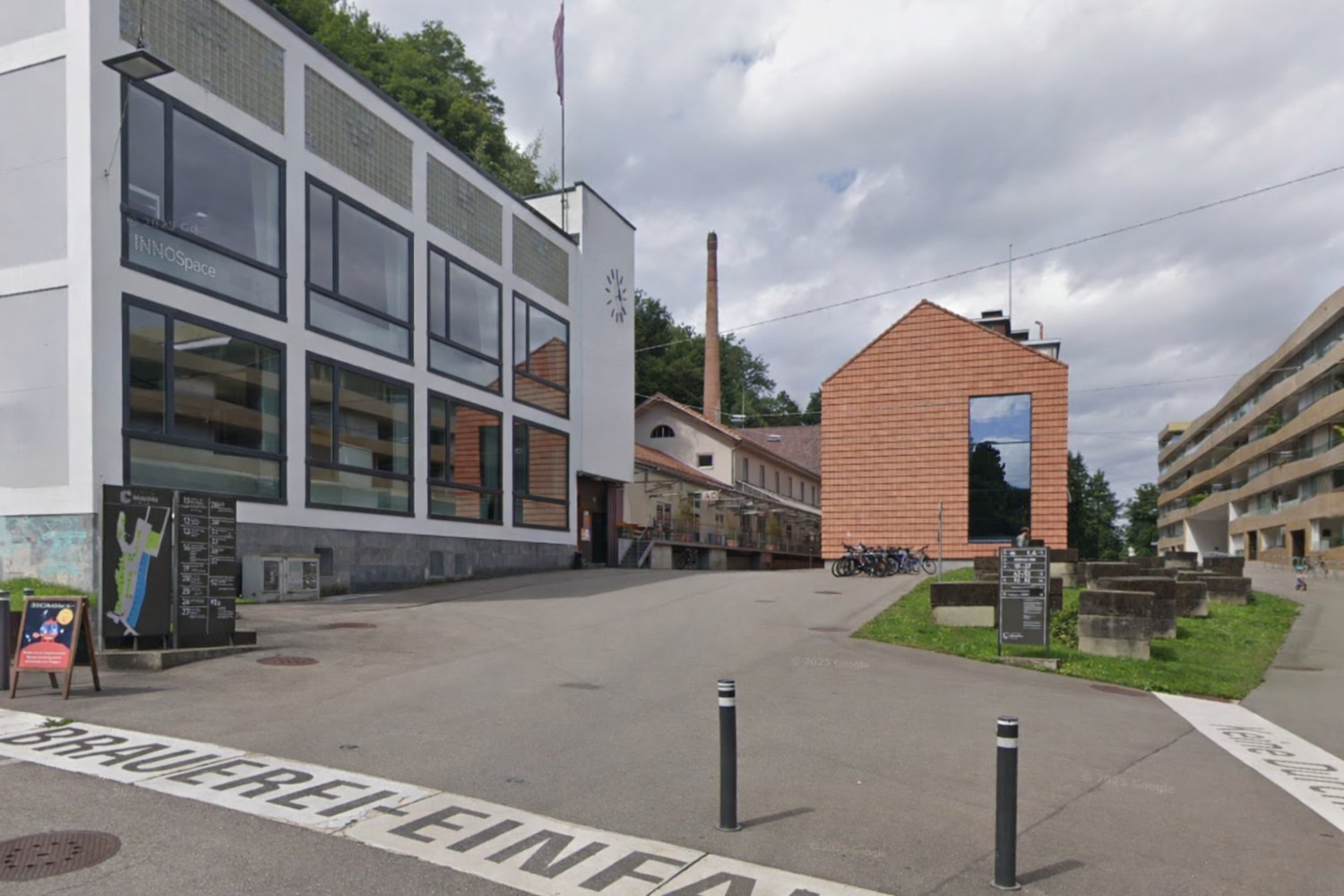 Local de stockage de 121m²