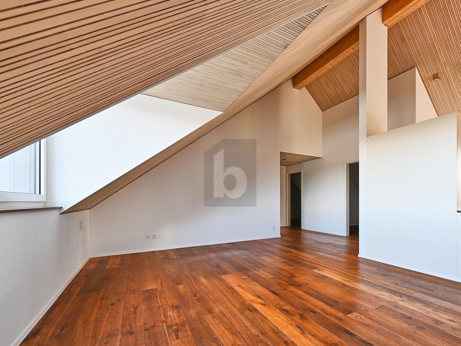 4 ½ rooms roof flat, Foto 3 von 4