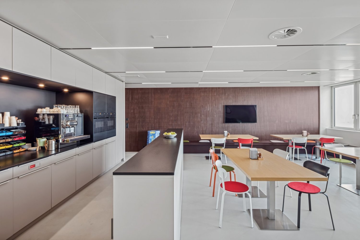 Bureau de 261m², photo 3 sur 4