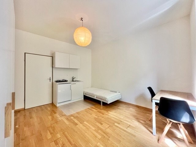 1 room single room, Foto 3 von 5