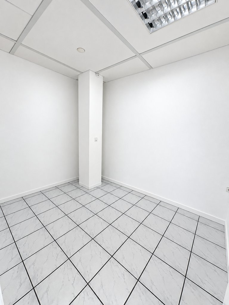 119m² shop, Foto 6 von 9