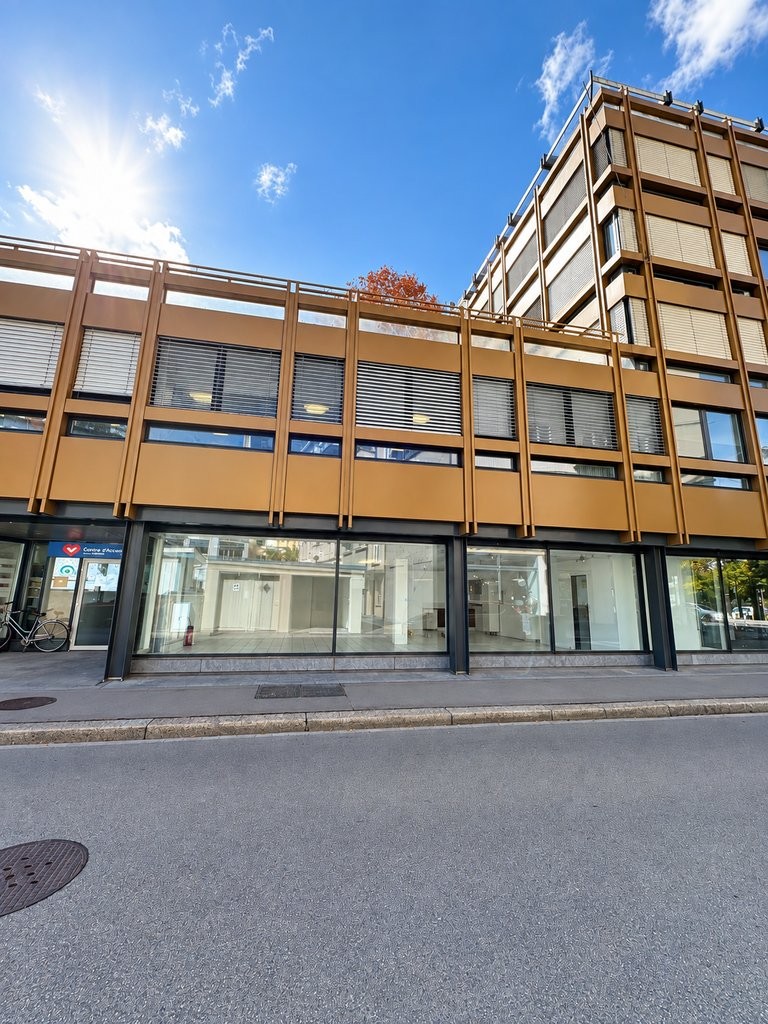 119m² shop, Foto 1 von 9