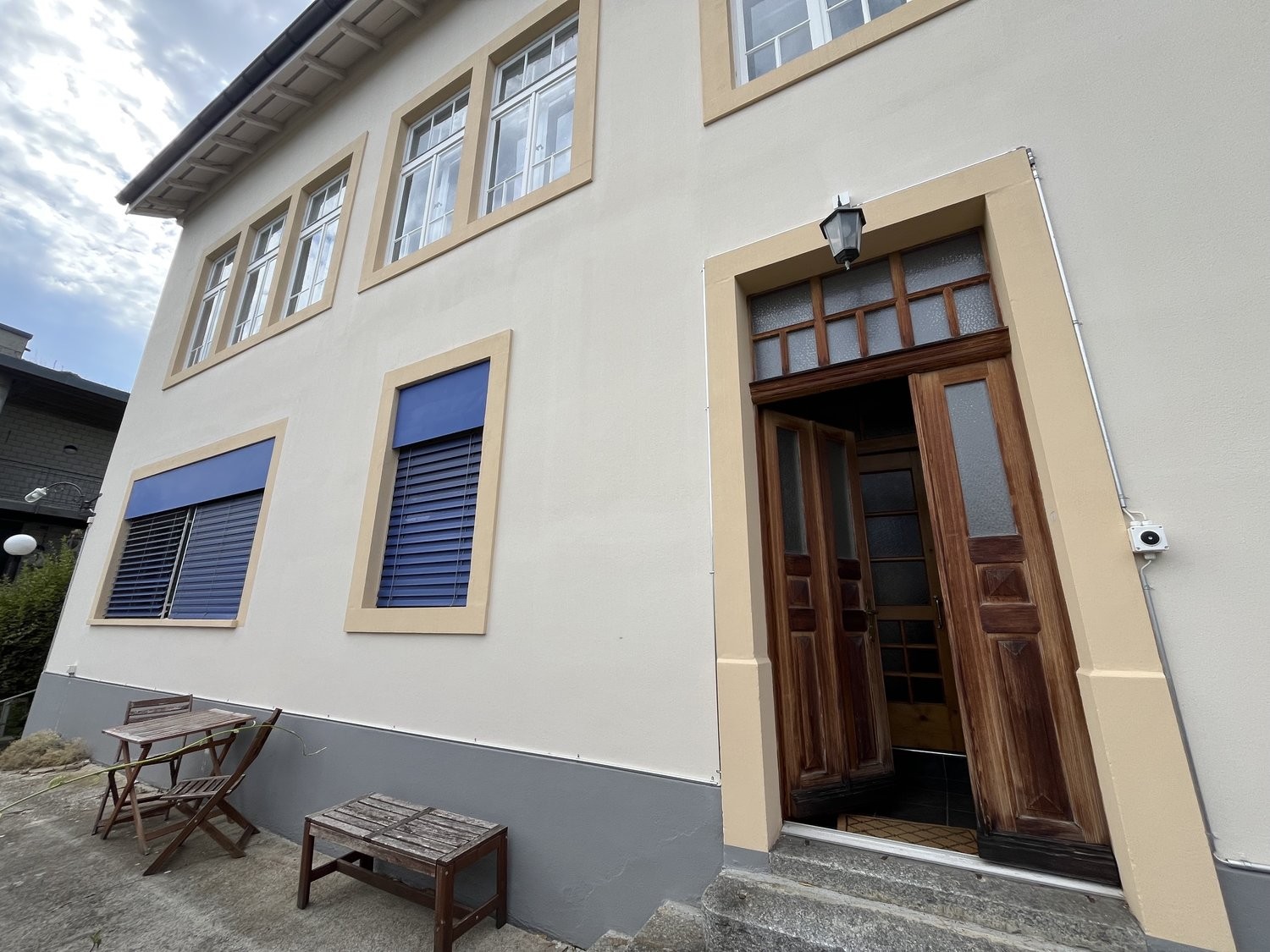 2 ½ Zimmer möblierte Wohnung