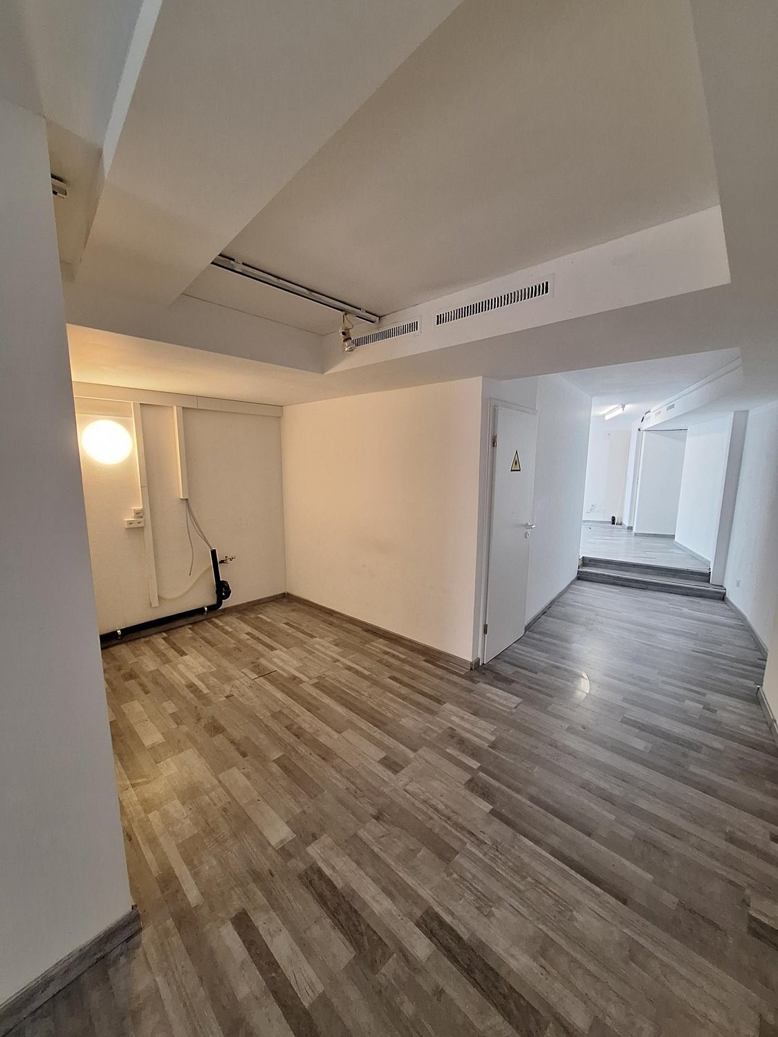 90m² shop, Foto 5 von 7