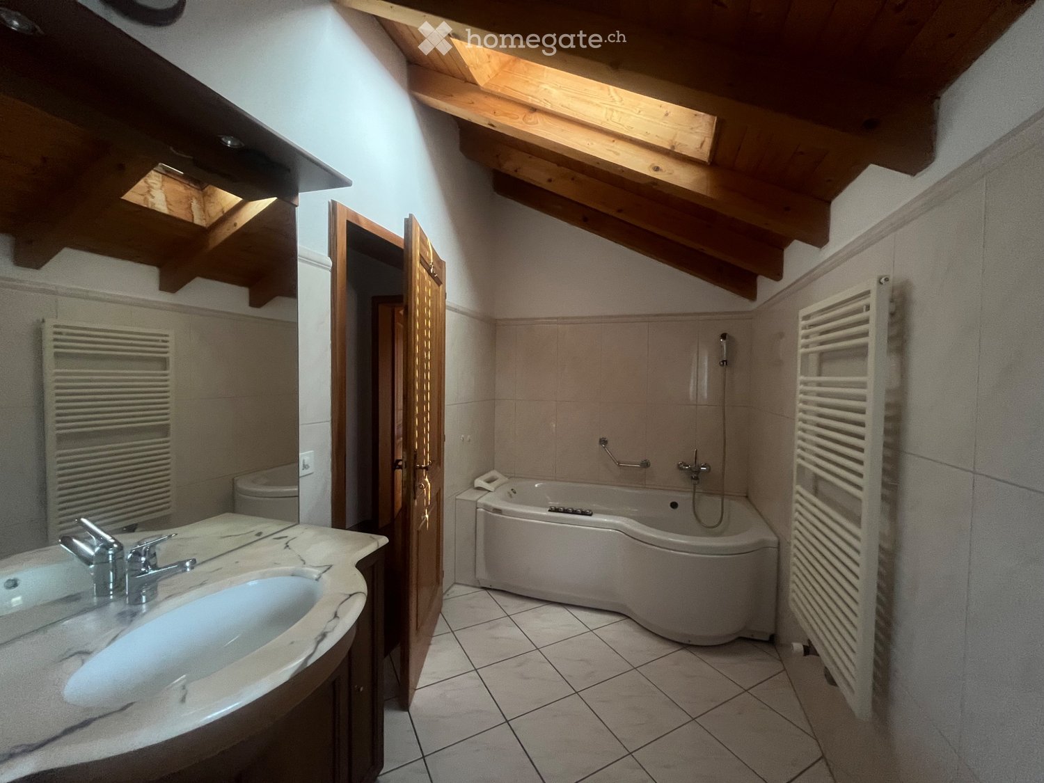 5 rooms single house