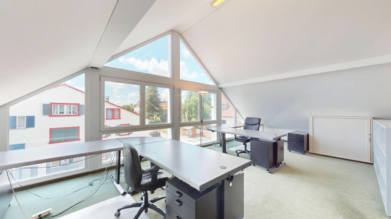 170m² office