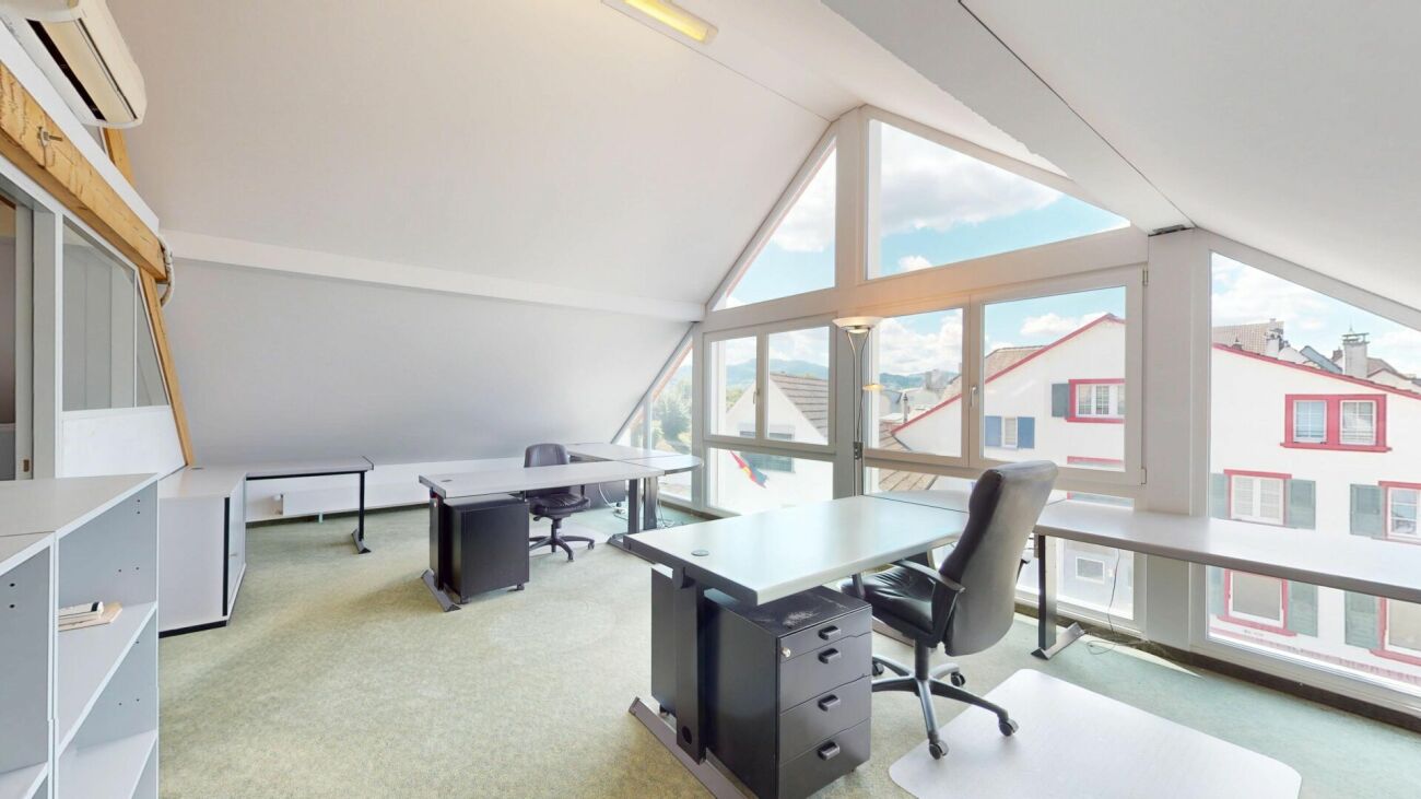 170m² office