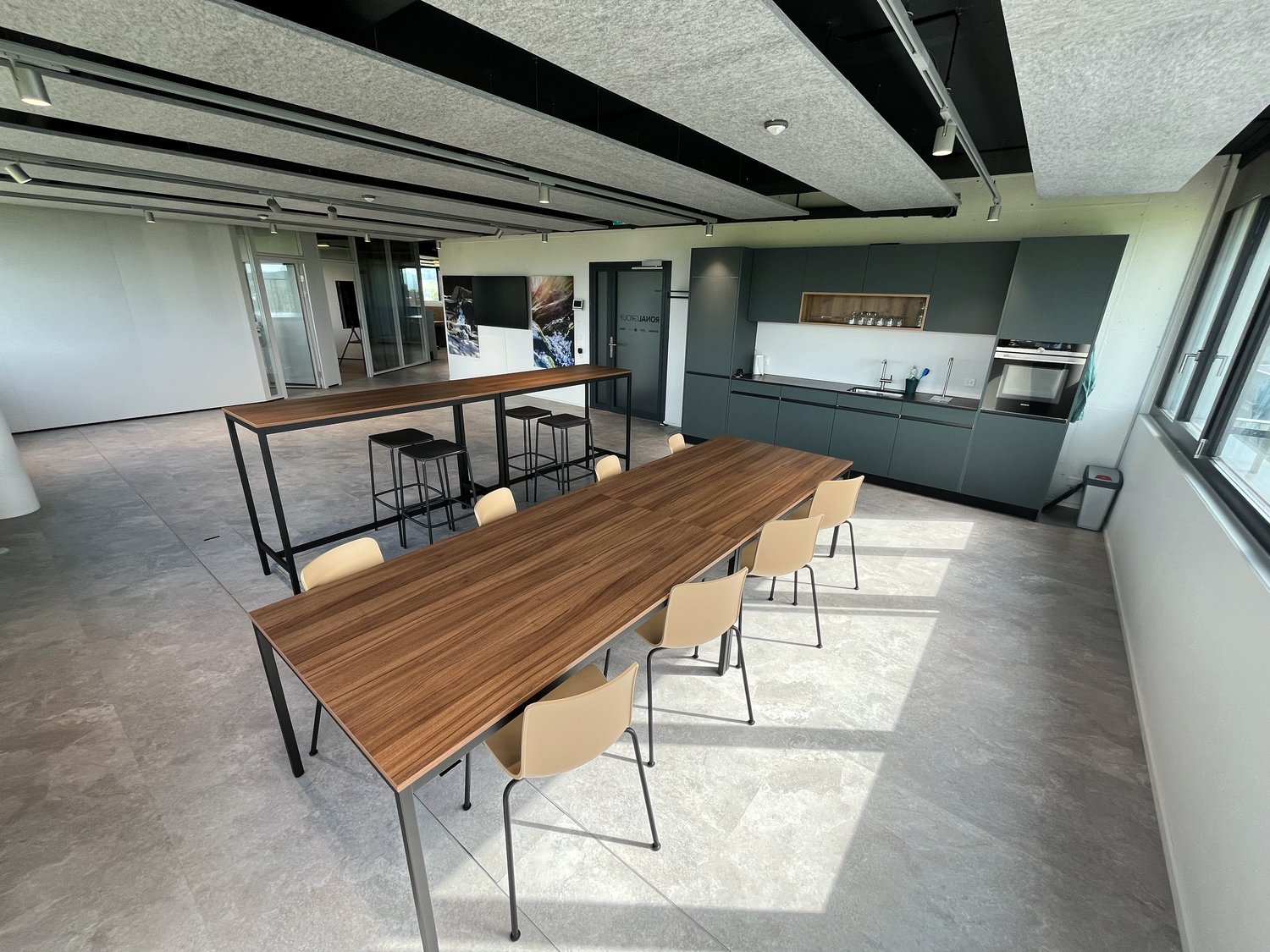 Bureau de 262m², photo 2 sur 9