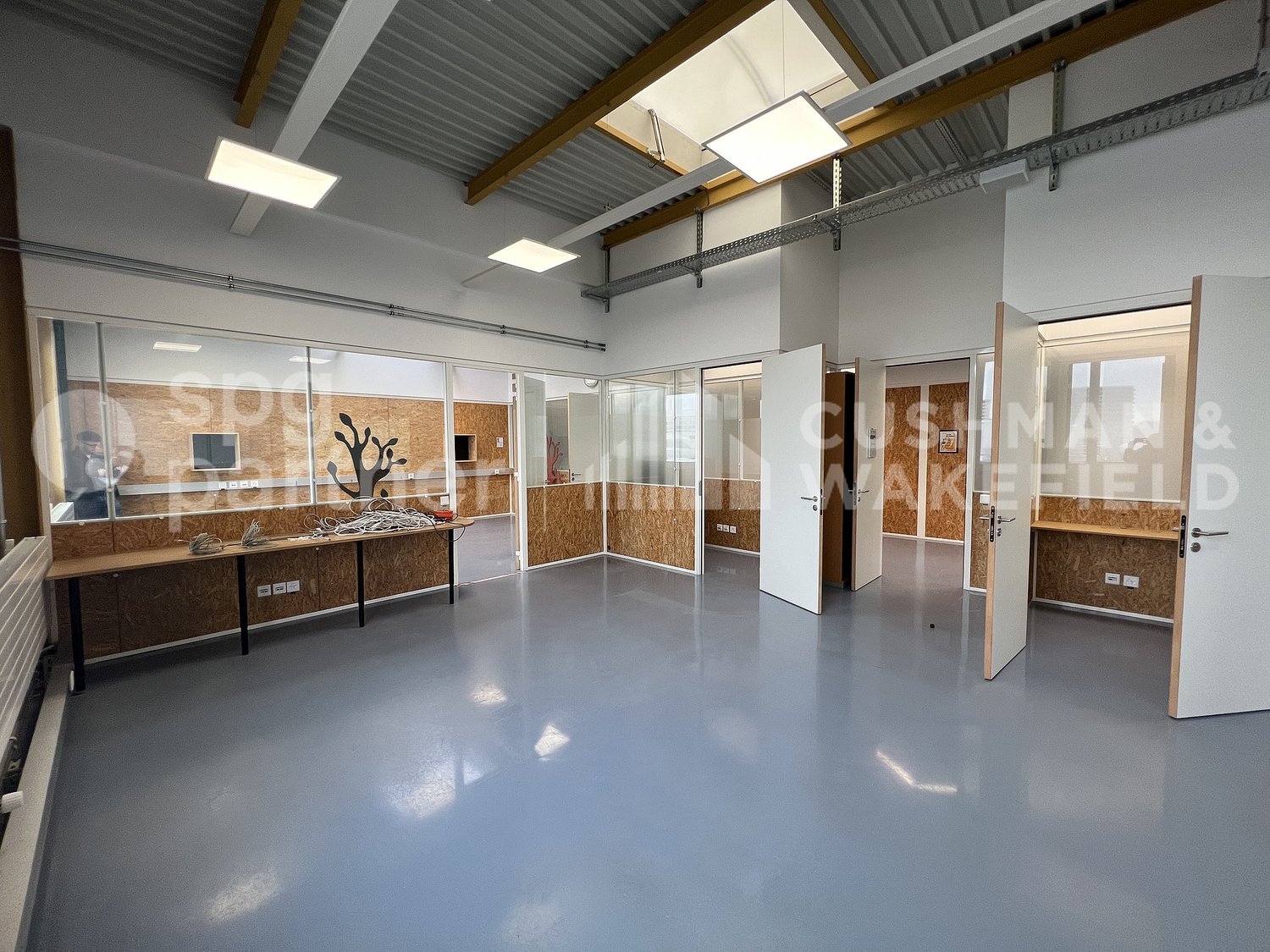1300m² Gewerbe