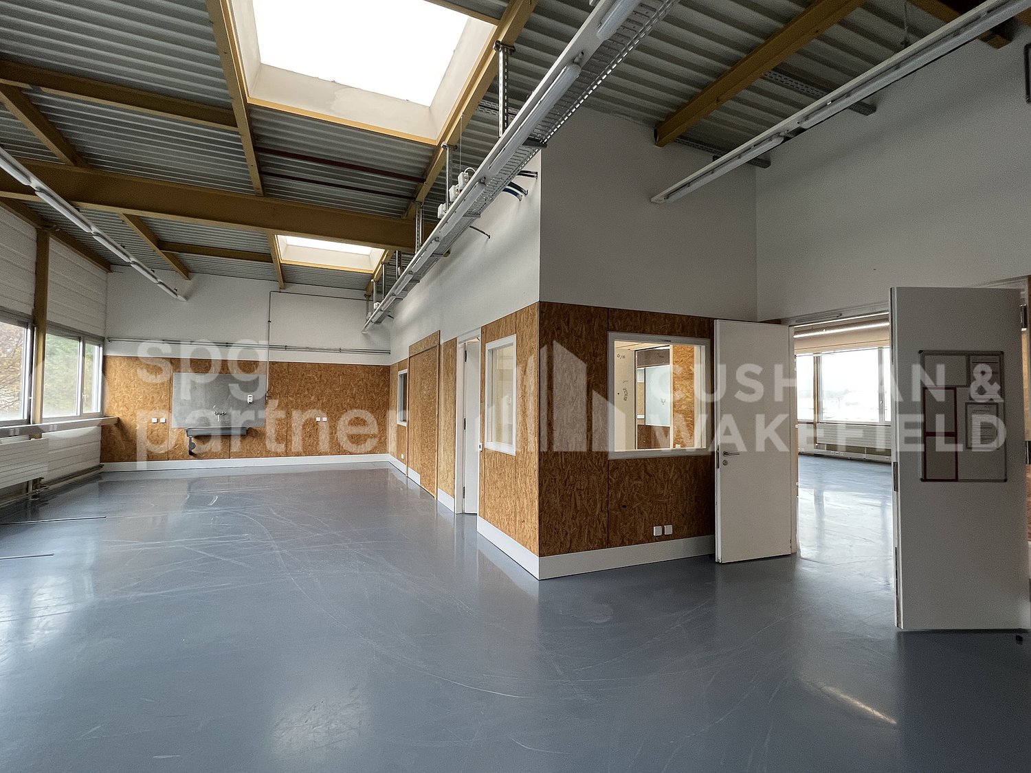 1300m² Gewerbe