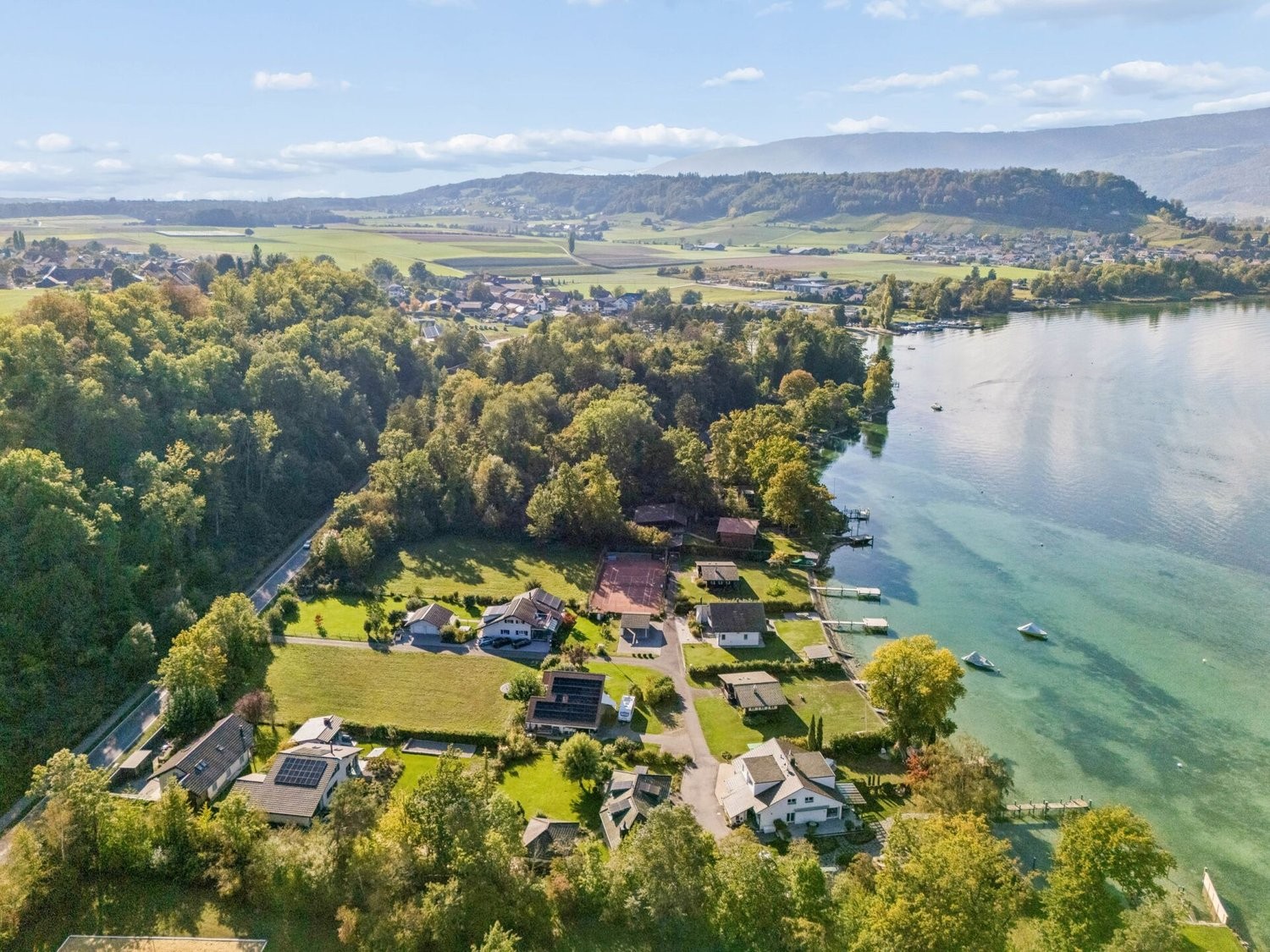 1310m² building land