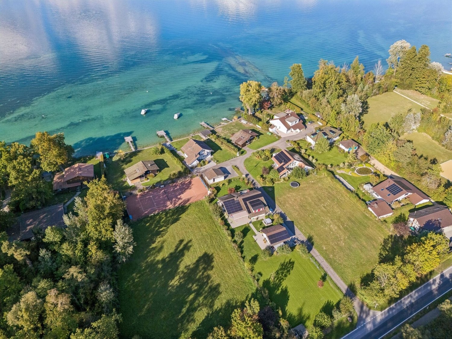 1310m² building land