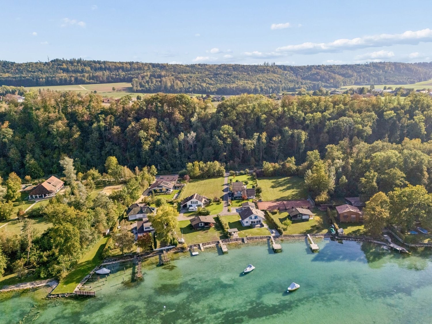 1310m² building land