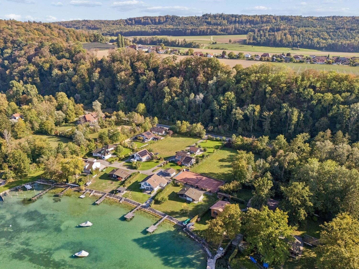 1310m² building land