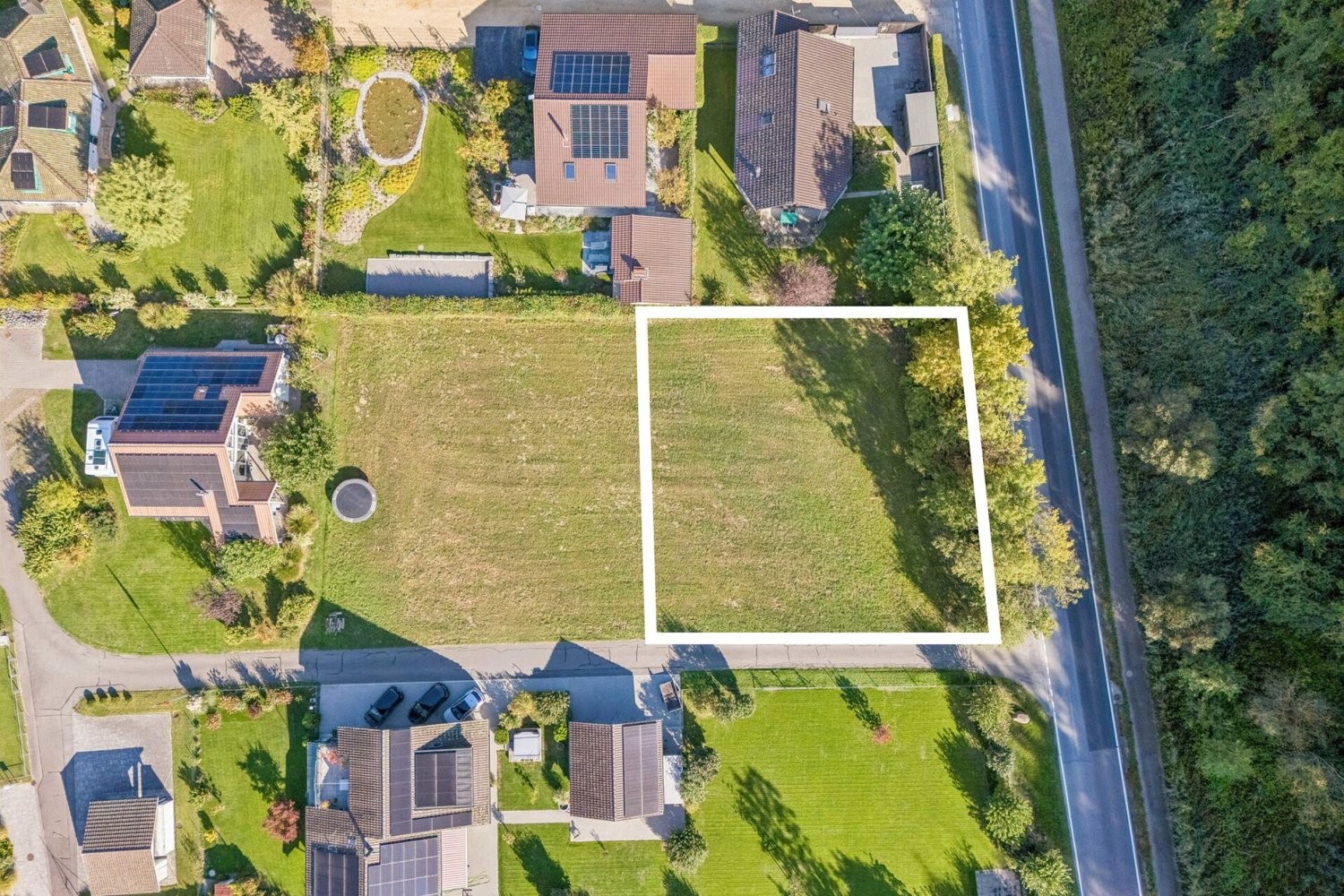 1310m² building land