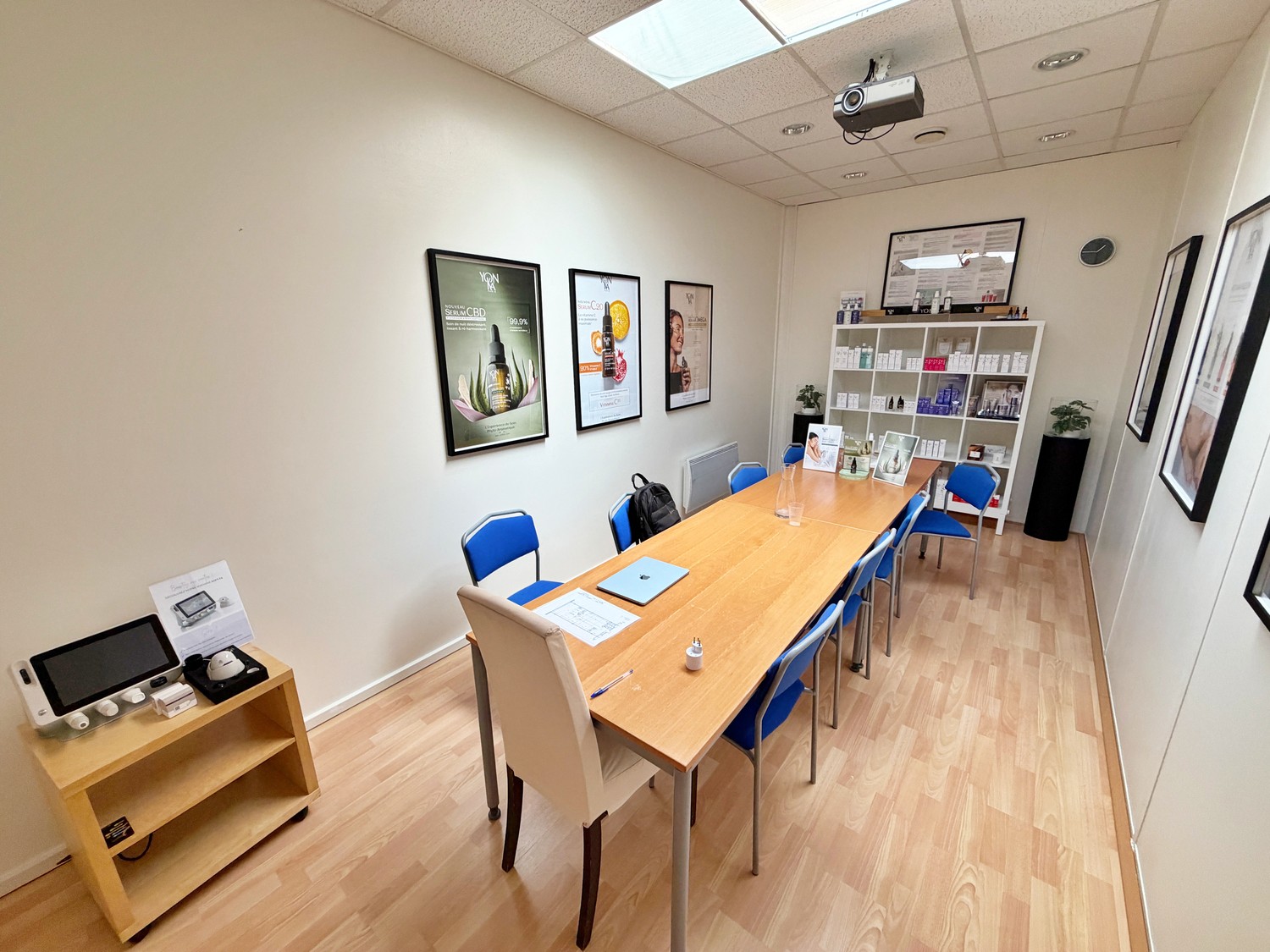 Office, photo 10 of 10